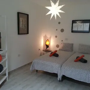 Сasa de vacaciones Estudio La Santa